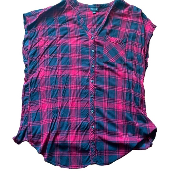 Torrid sleeveless plaid blouse size 2x - Picture 2 of 5